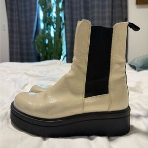 Elegant Cream Platform Heeled Boots